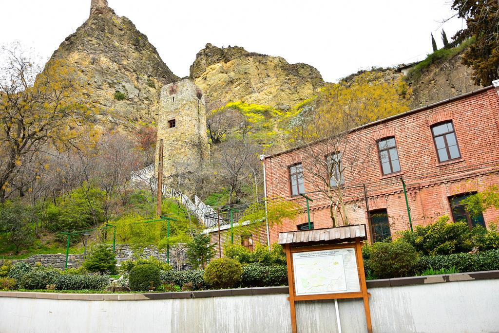 Apartment On Botanikuri Tbilisi Exterior photo